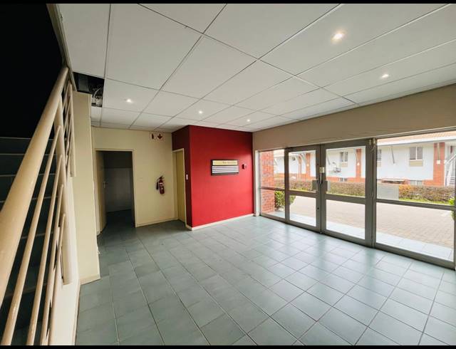 2,000M² OFFICE FOR SALE IN RANDJESPARK